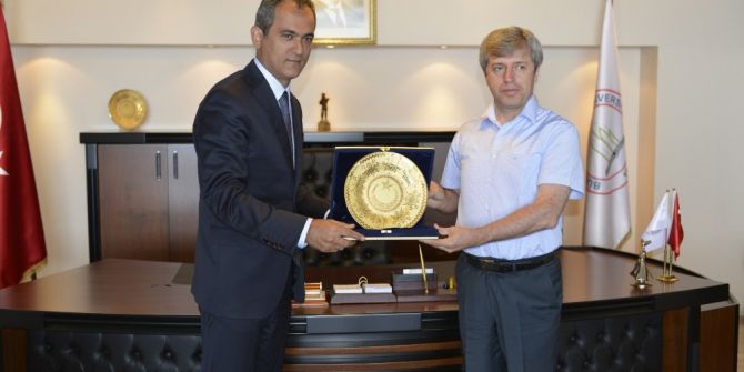 Vali Çınar’dan Rektör Özer’e Ziyaret