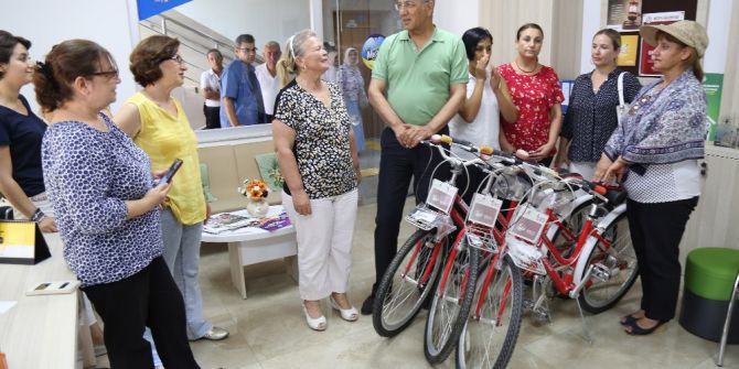 Mersin’deki Kadın Muhtarlar Tüm İşlerinde Bisiklet Kullanacak