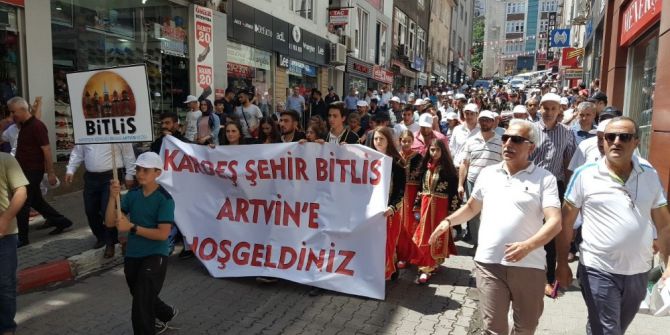 Bitlislilerden Artvin’e ‘Kardeşlik’ Gezisi