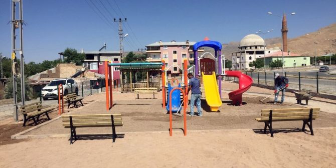 Adilcevaz Belediyesinden Her Mahalleye Park