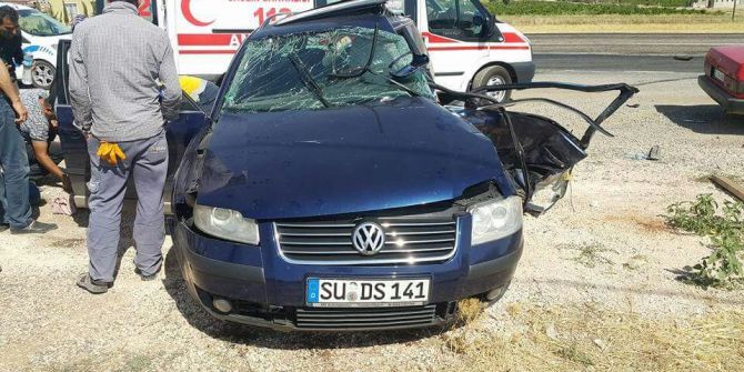 Adıyaman’da Otomobil İle Minibüs Çarpıştı: 1 Ölü, 6 Yaralı