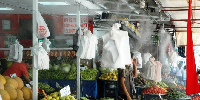 Meyve Ve Sebzelerini Sıcakta Soğuk Buharla Koruyor