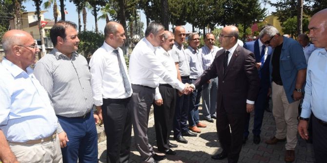 Vali Mahmut Demirtaş, Karaisalı’da İncelemelerde Bulundu