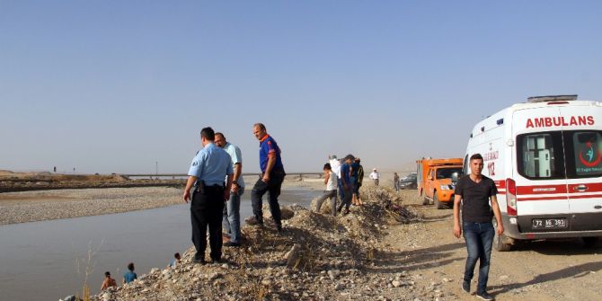 Batman’da Çayda Kaybolan 2 Kuzenden Birinin Cesedi Bulundu