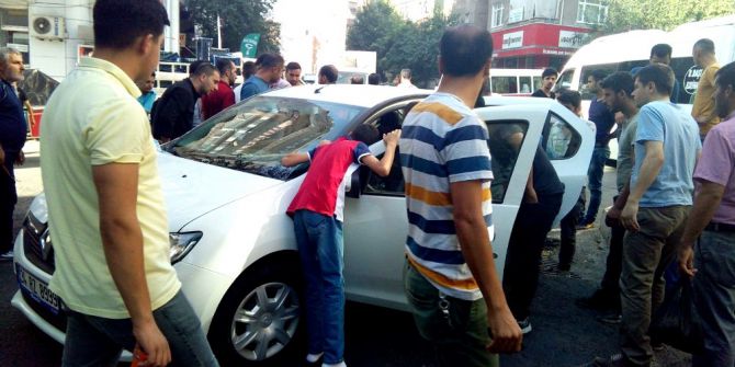 Diyarbakır’da Trafik Kazası: 2 Yaralı