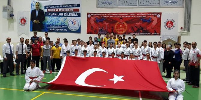 Büyükşehir’in Minik Karatecilerinden Büyük Başarı