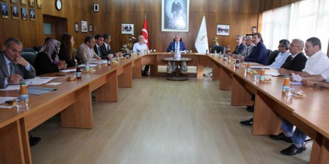 Vali Nayir: 2017 Yılının İlk 6 Aylık Döneminde 5 Bin 814 İşsiz İşe Yerleştirildi