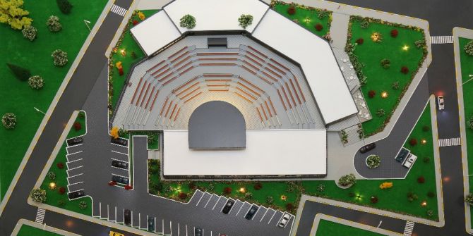 Mezitli Amfi Tiyatroya Kavuşuyor