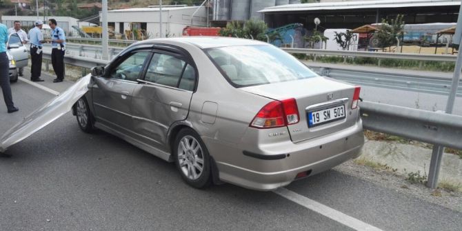 Talihsiz Sürücü Bir Saat Arayla 2 Kez Kaza Yaptı
