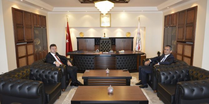 Yıkılmaz’dan Rektör Özer’e Ziyaret