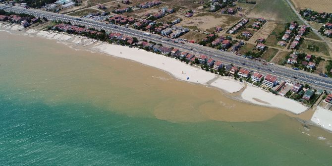 Silivri’de Çamura Bulanan Deniz Havadan Görüntülendi