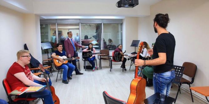 Gaziosmanpaşalı Öğrenciler Gençlik Merkezi İle Üniversite Hayaline Kavuşuyor