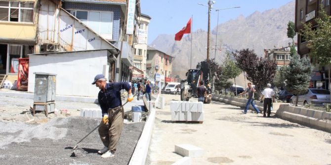 Hakkari Modern Caddelere Kavuşuyor