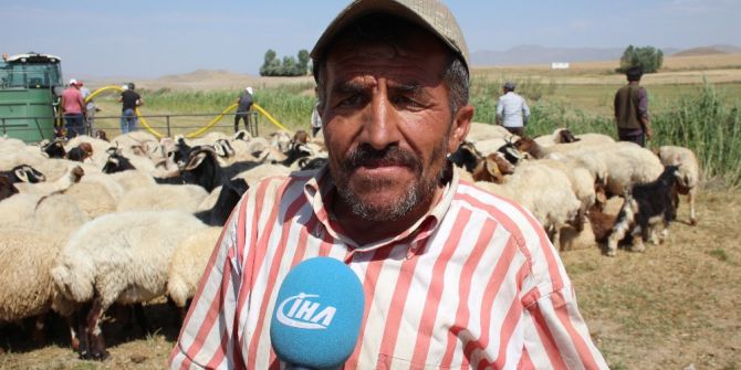 Çiftçilerin Mobil Koyun Banyoluğu Sevinci