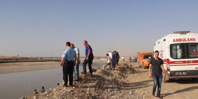 Çayda Kaybolan Gencin Cesedi Bulundu