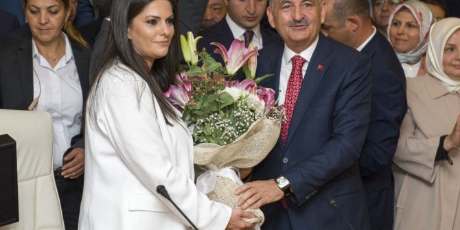 Jülide Sarıeroğlu Çalışma Ve Sosyal Güvenlik Bakanlığı Görevini Devraldı