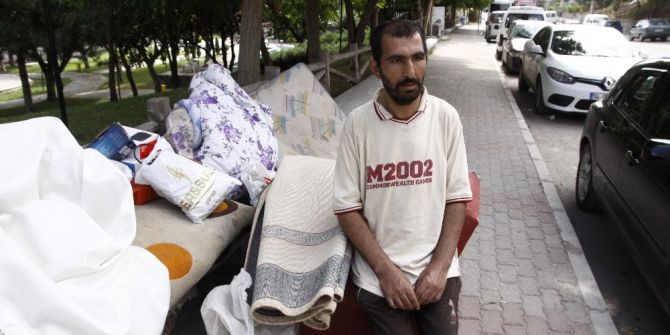 Kirasını Ödeyemeyen Vatandaş Gece Yarısı Evden Çıkarıldı