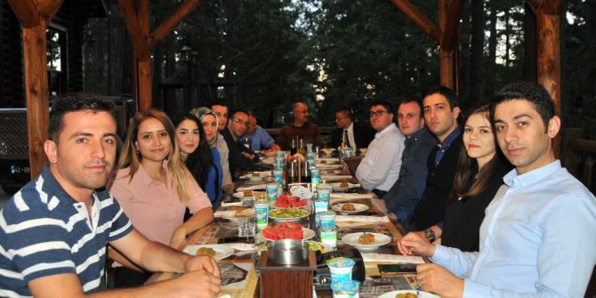 Başkan Akkaya Veda Yemeği Düzenledi