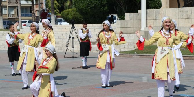 Kıbrıs Barış Harekatının 43. Yıl Dönümü Coşkuyla Kutlandı