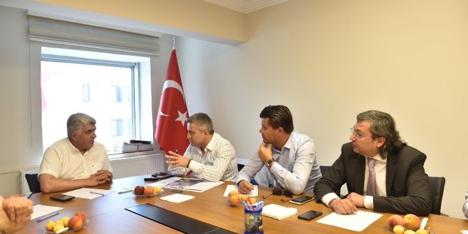 Büyükşehir Yetkilileri, Rüzgarlı Esnafına "Anpark"ı Anlattı