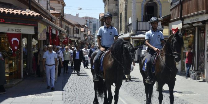 Tarihi Çarşılar Kanun Bekliyor