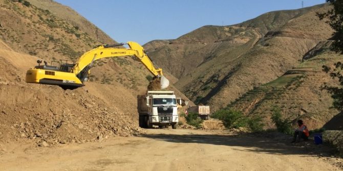 Sincik Malatya Yolu Genişliyor