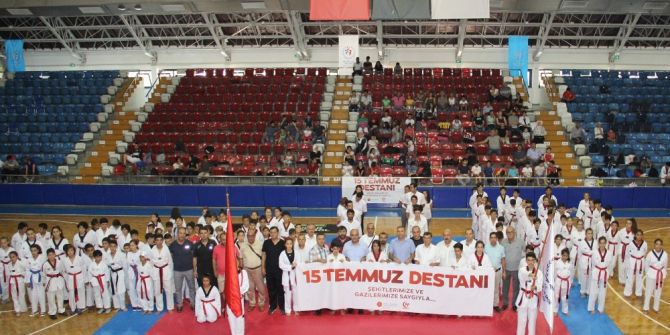 Mersin’de 2 Bin Sporcu 15 Temmuz Şehitleri Anısına Yarıştı