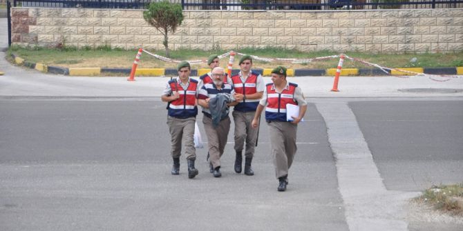 Gömlek Düğmesi Cinayeti Çözdü