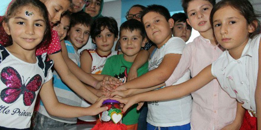 Kendileri Küçük Yürekleri Büyük Öğrenciler