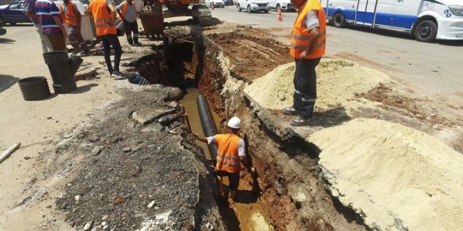 İhsaniye Mahallesinin 50 Yıllık Kanalizasyon Hattı Yenileniyor