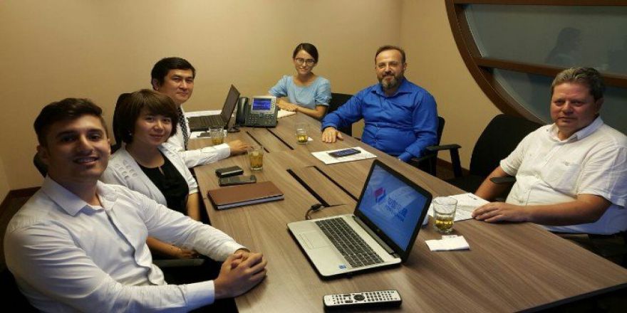 Milletvekili Yel Çin Heyetiyle Görüştü