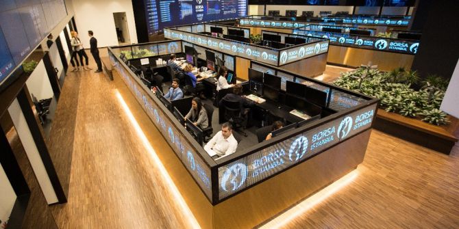 Borsa Rekorlu Günü Düşüşle Tamamladı