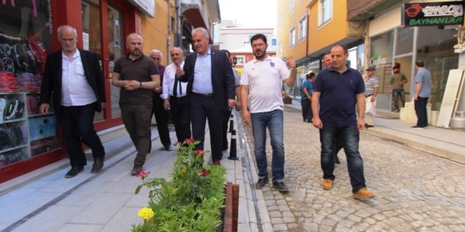 Başkan Memiş, Gazetecilerle Birlikte Hizmetleri Gezdi