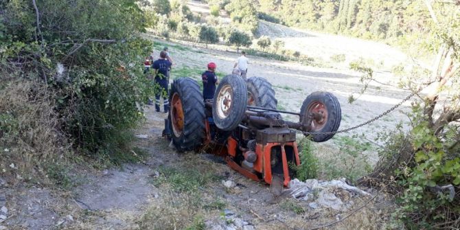 Traktörün Altında Kalan Kadın Hayatını Kaybetti