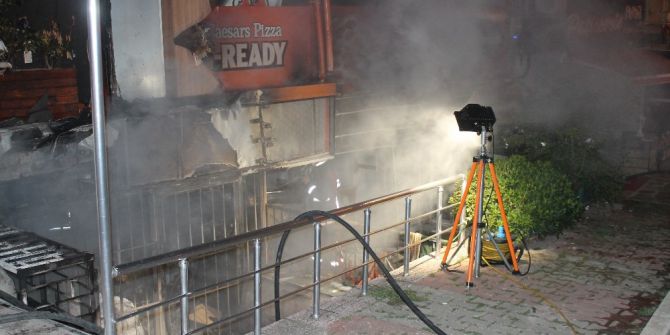 Kadıköy’de Korkutan Yangın