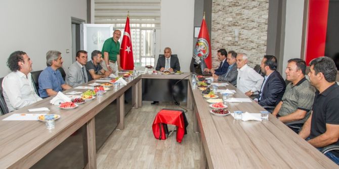 Vali Zorluoğlu’ndan Van Büyükşehir Belediyespor Tesislerine Ziyaret