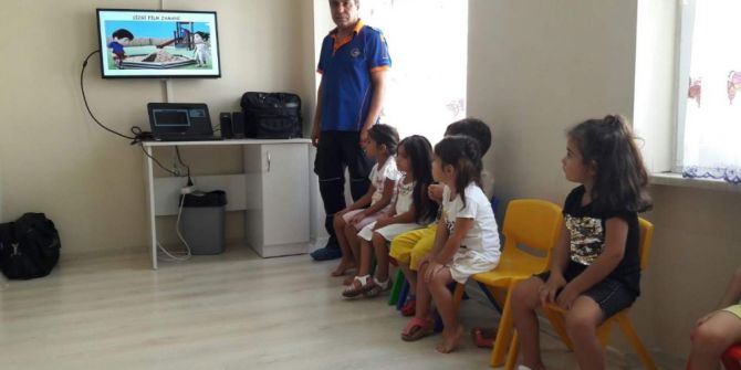 Miniklere "Doğal Afet Eğitimi"