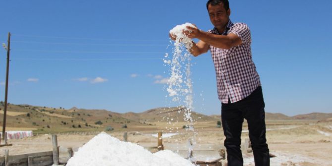 Sivas’tan İspanya’ya Doğal Kaynak Tuzu