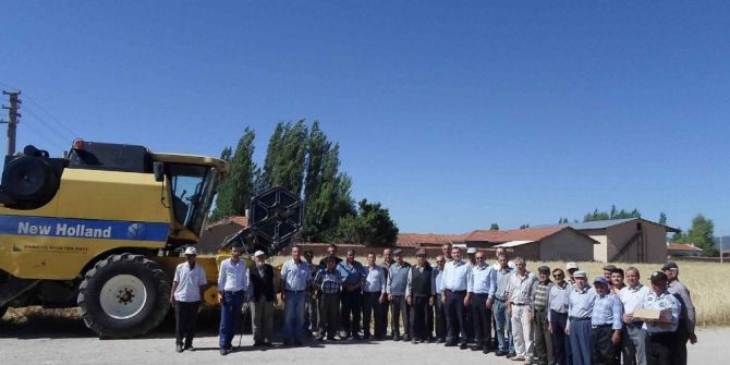 Aslanapa Ovası’nda Hasat Dönemi Dualarla Başladı