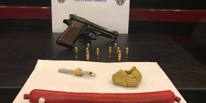 Definecilerin Aracında Dinamit Ele Geçirildi