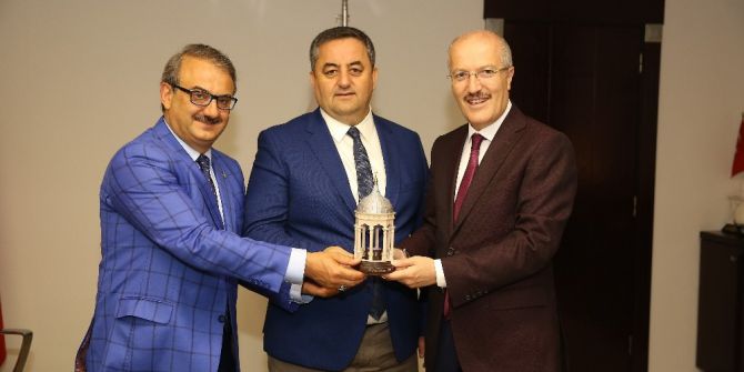 Balıkesir Altıeylül Belediye Başkanı Büyükşehir Belediyesini Ziyaret Etti