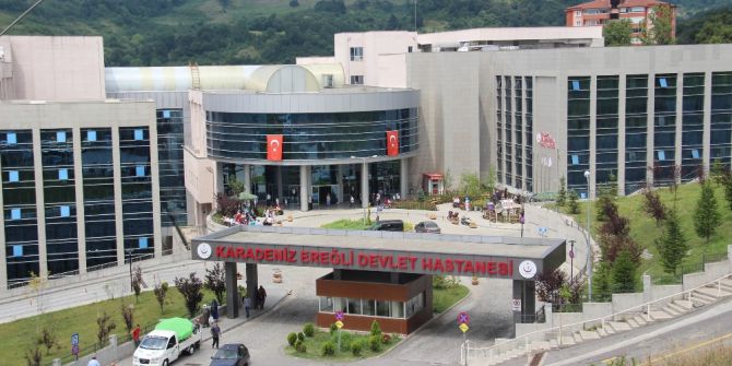 Yedikleri Pastadan Zehirlenen 29 Kişi Hastaneye Kaldırıldı