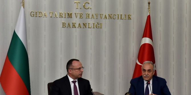 Bakan Fakıbaba: "Bulgaristan’la Problemler En Kısa Zamanda Aşılacak"