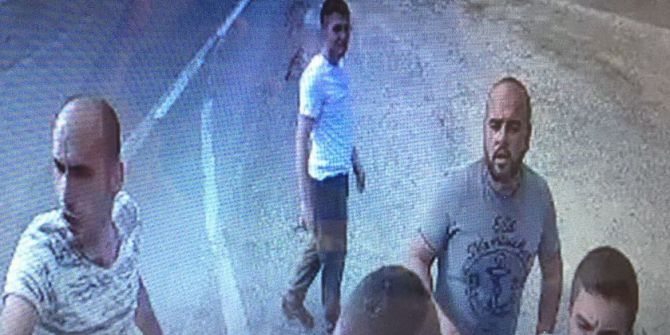 Otobüsün Önünü Kesen 15 Kişi, 5 Askeri Bayıltana Kadar Dövdü