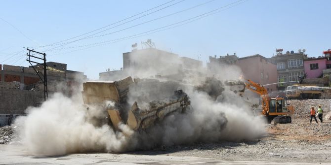 Boşaltılan Binalar Böyle Yıkıldı