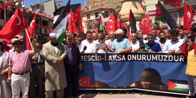 Bayburt’ta Mescid-i Aksa’yı İbadete Kapatan İsrail’e Tepki