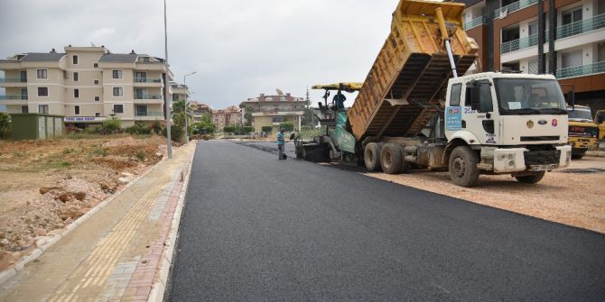 Hastanesi Çevresine Sıcak Asfalt