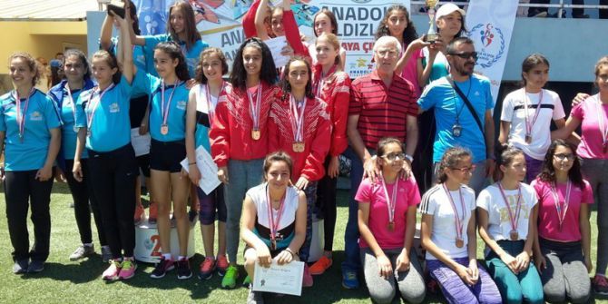 Atletizim Şampiyonları Şahintepe’den