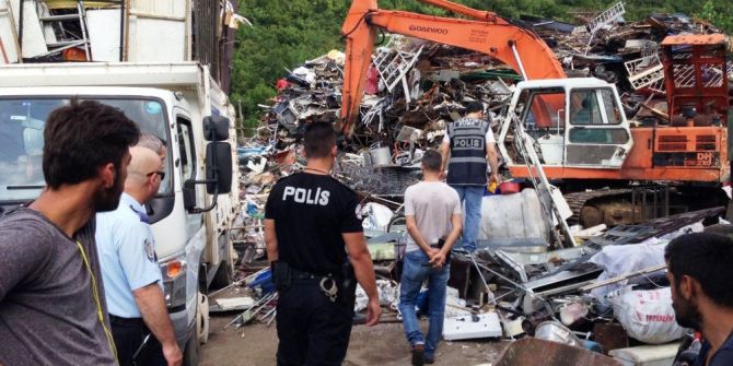 İzmit’te Hurdacılara Polis Baskını