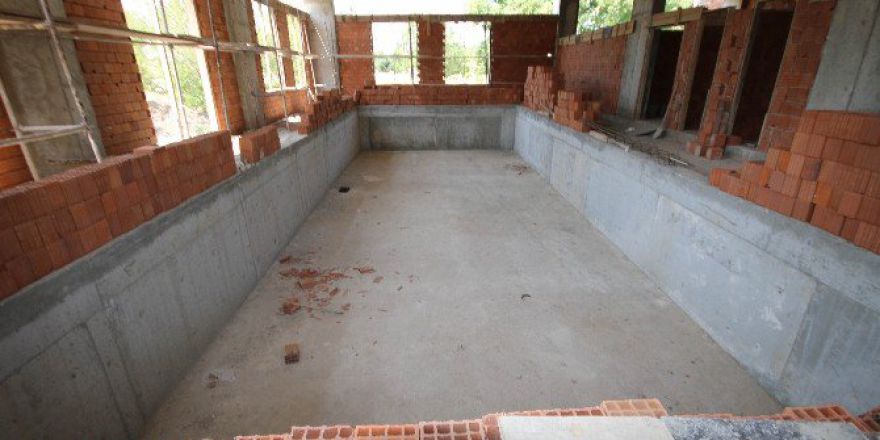 Beyşehir’de Hanımlara Özel Yüzme Havuzu